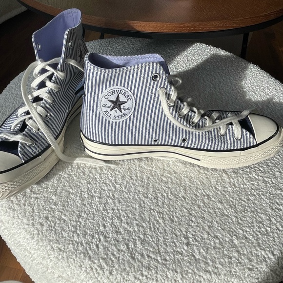 Brand new converse - Picture 2 of 5